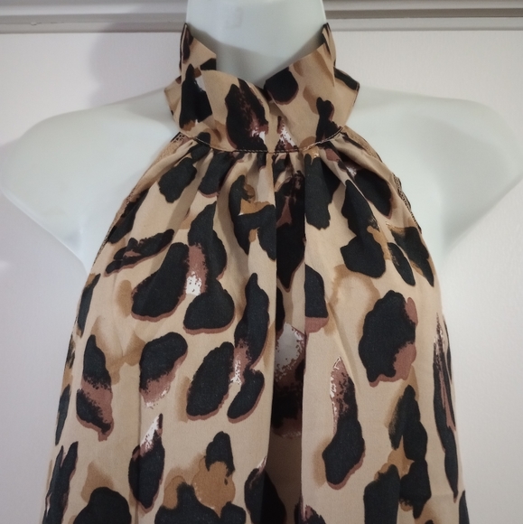 🆕⛱️Leopard Print Halter-Style Top - Picture 7 of 8